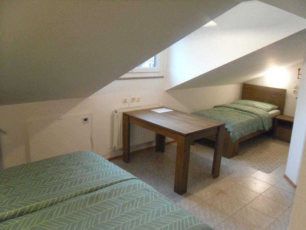 Gostilna Ulcar Hotel Ig Exterior photo